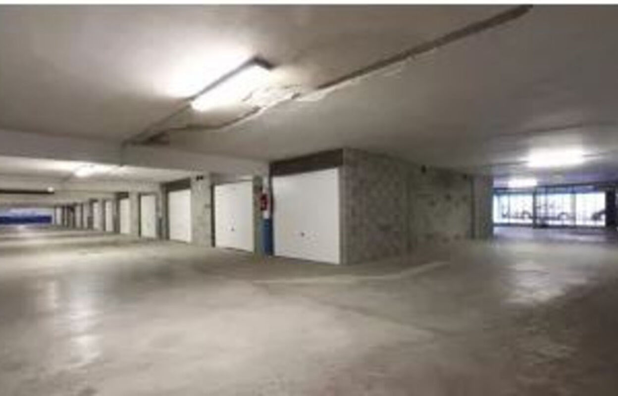 garage  pièces 14 m2 à vendre à Saint-Étienne (42000)