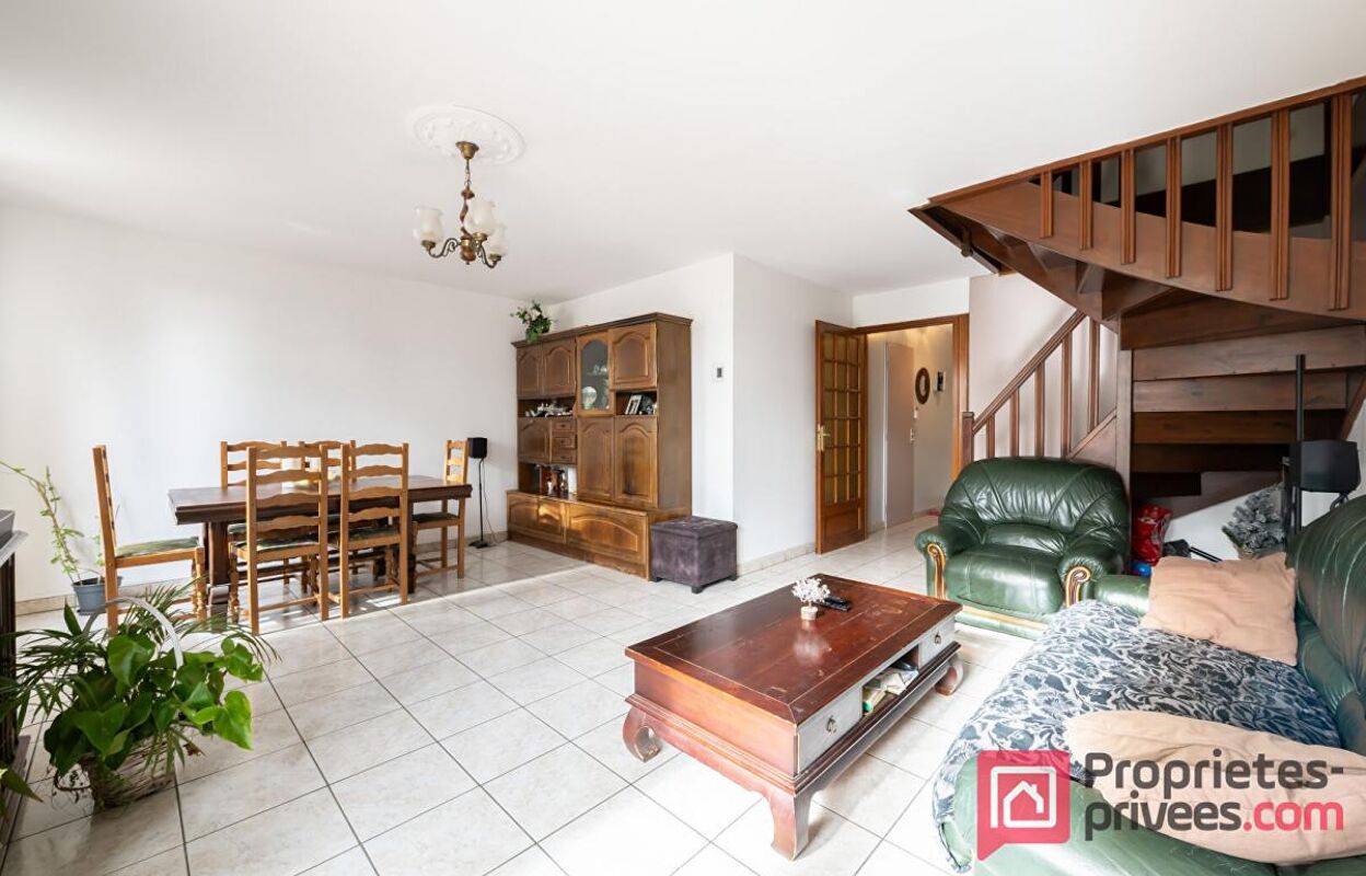 maison 7 pièces 115 m2 à vendre à Pontault-Combault (77340)
