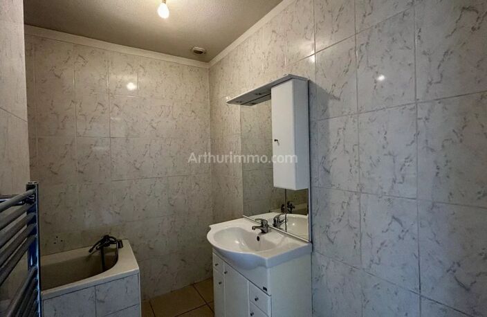 APPARTEMENT T4 PARKING CAVE — photo 4