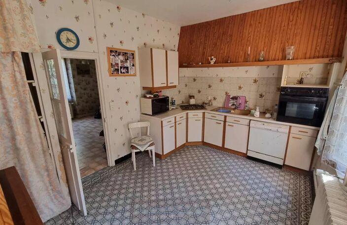 Charmante Maison de 138 m²  avec Dépendances — photo 4