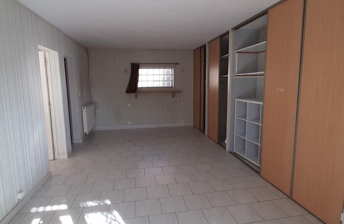 Vente maison 8 pièces 229 m² Chisseaux (37150) — photo 3