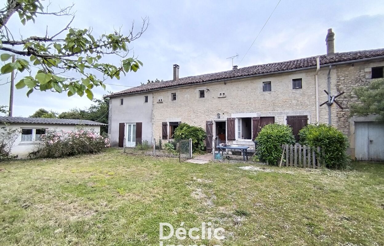 maison 5 pièces 125 m2 à vendre à Les Adjots (16700)