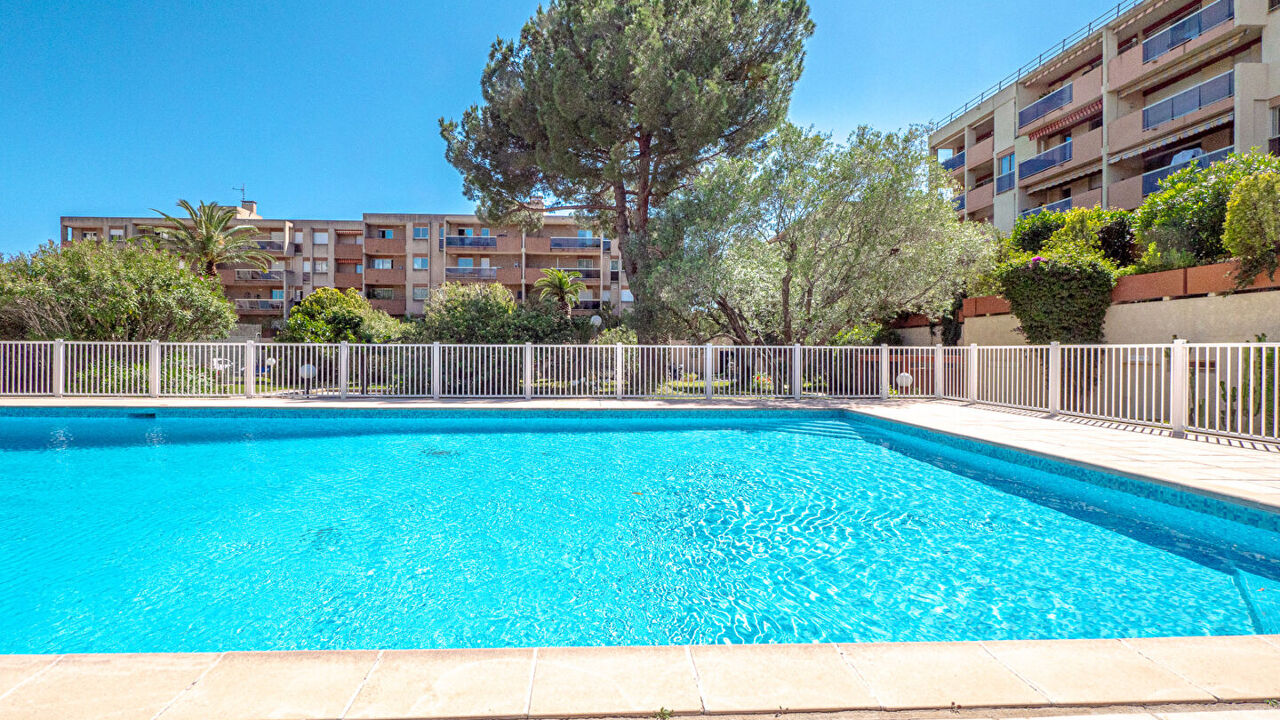 appartement 3 pièces 81 m2 à vendre à Hyères (83400)