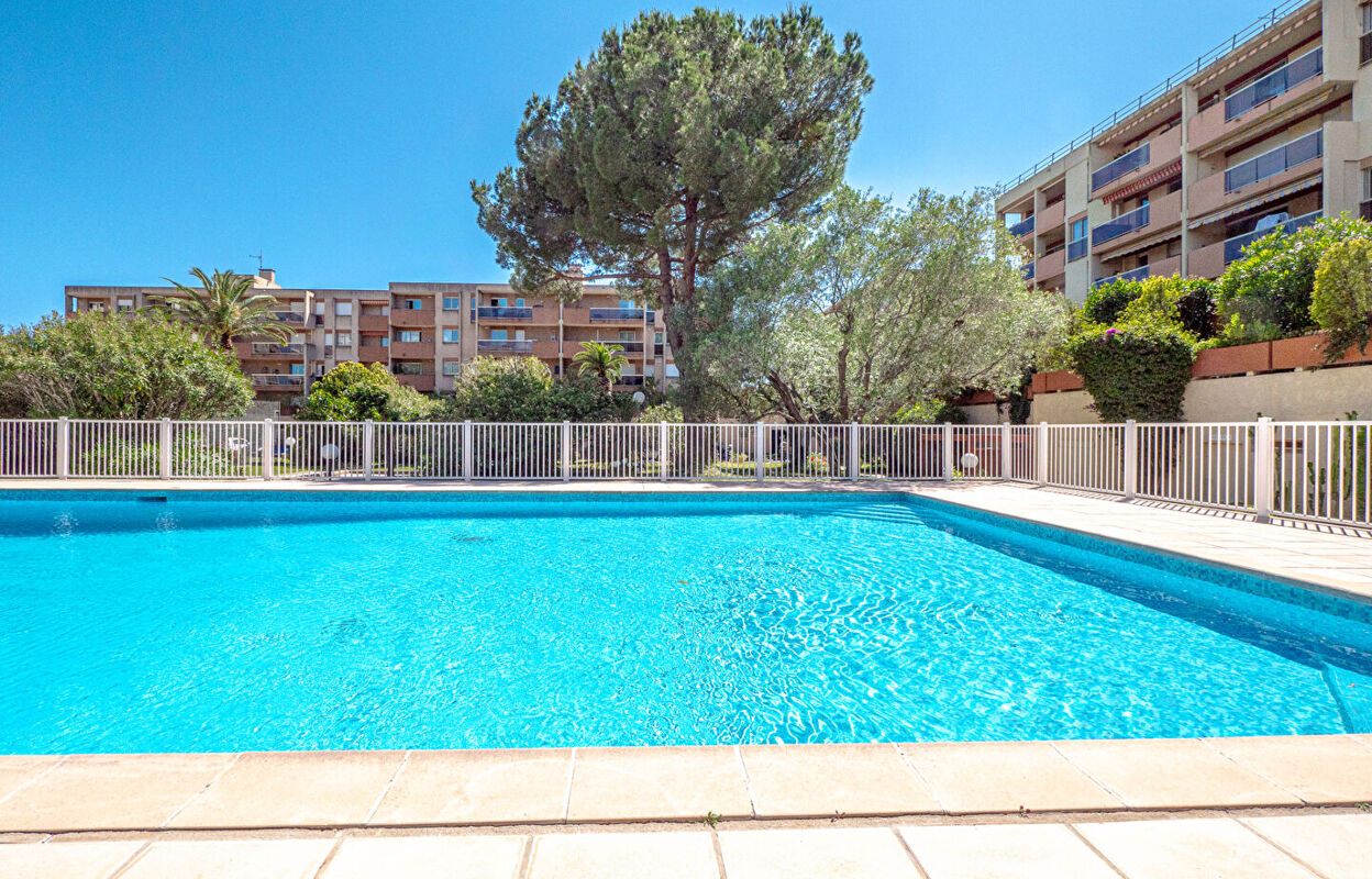 appartement 3 pièces 81 m2 à vendre à Hyères (83400)