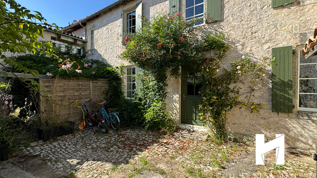 maison 9 pièces 207 m2 à vendre à Sainte-Marie-de-Ré (17740)