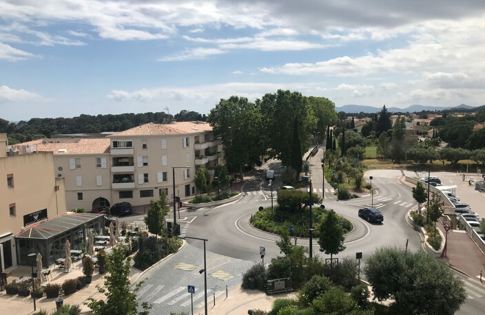 T4/5 CENTRE VILLE LA LONDE LES MAURES — photo 2