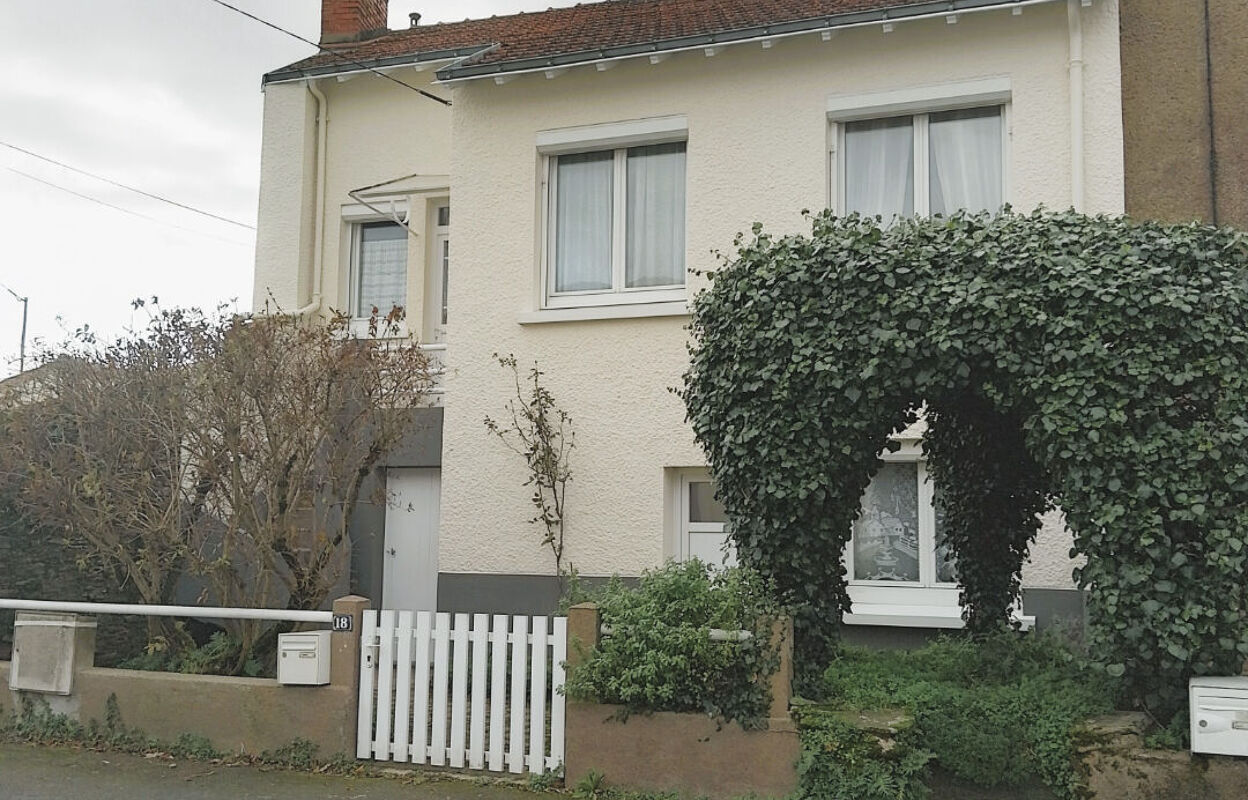 maison 4 pièces 83 m2 à vendre à Saint-Sébastien-sur-Loire (44230)