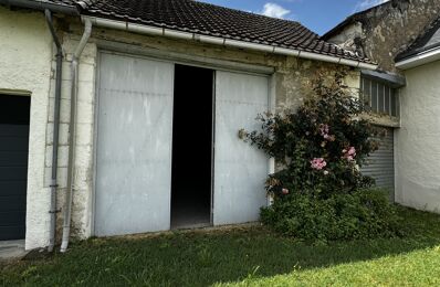 vente garage 29 000 € à proximité de Lésigny (86270)