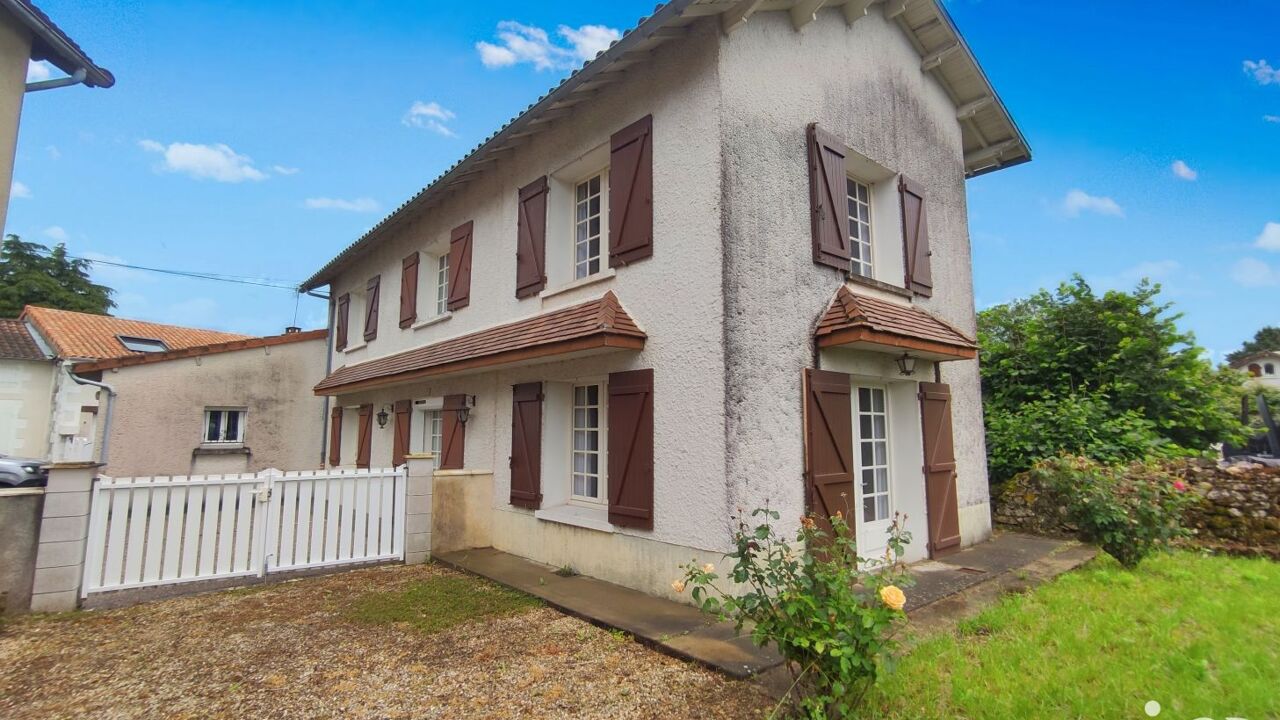 maison 8 pièces 183 m2 à vendre à Lussac-les-Châteaux (86320)