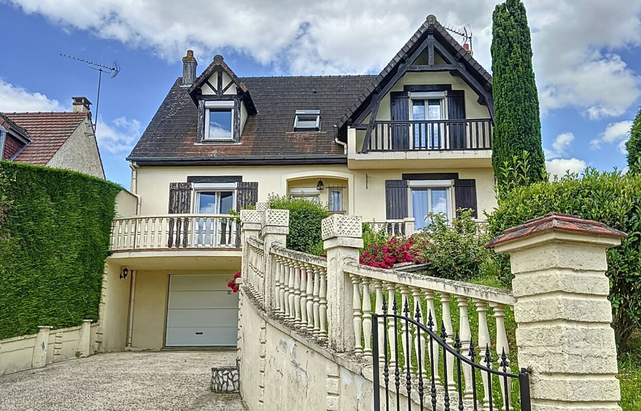 maison 6 pièces 133 m2 à vendre à Dammartin-en-Goële (77230)