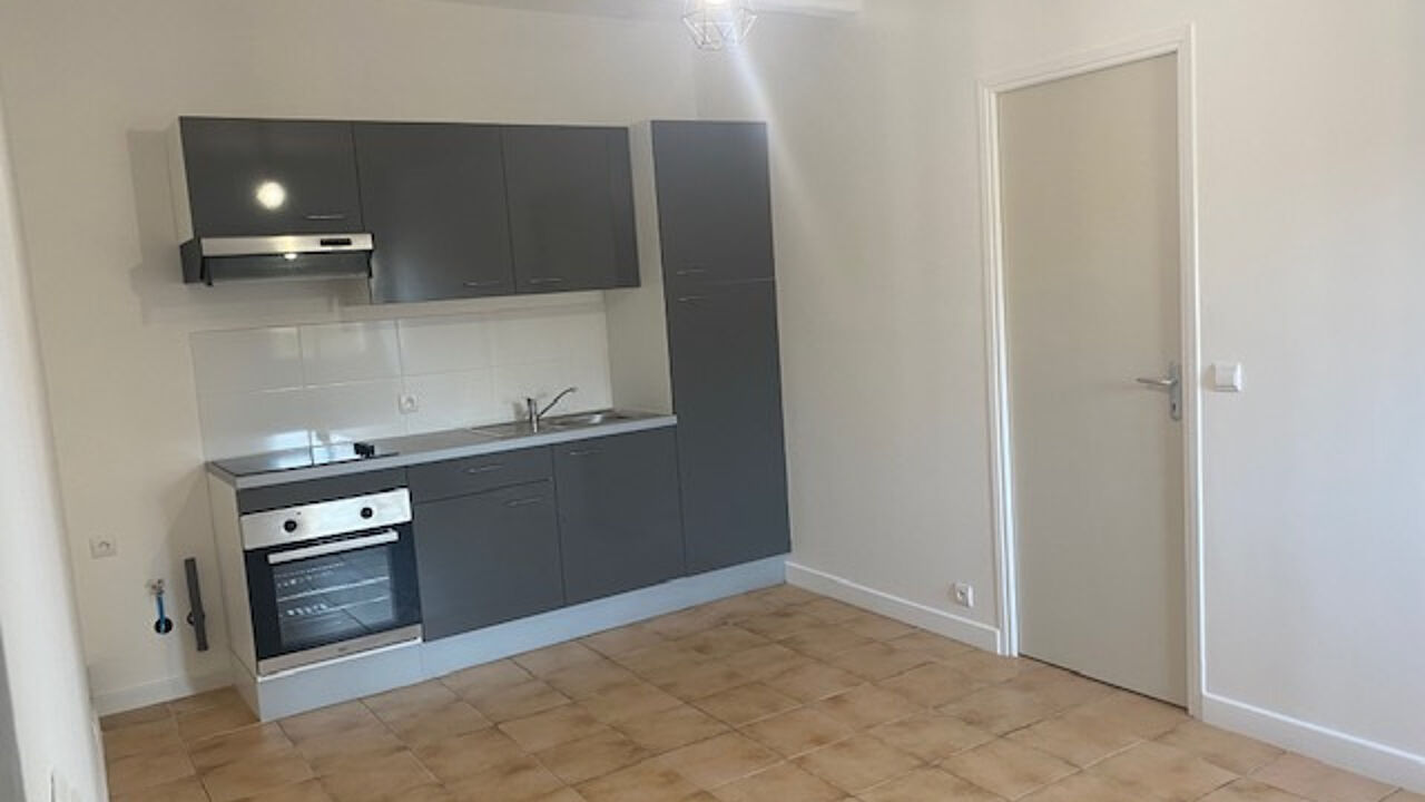 appartement 2 pièces 28 m2 à louer à Sommières (30250)