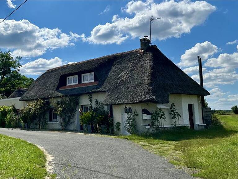 Maison en pierre de 7 pièces principales — photo 1