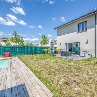 Maison 5 pièces 399500 €