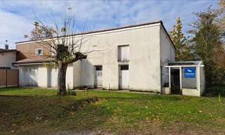 Immeuble   m² à vendre à Saint-Seurin-sur-l'Isle (33660)