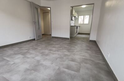 location appartement 660 € CC /mois à proximité de Saint-Lon-les-Mines (40300)