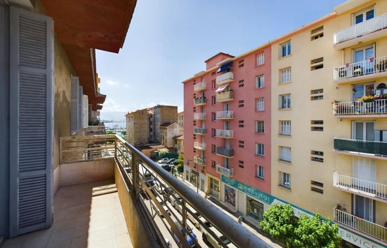 appartement 3 pièces 71 m2 à vendre à Ajaccio (20000)