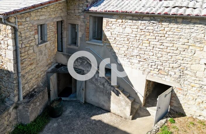 Maison de village en pierre avec garage et caves — photo 5