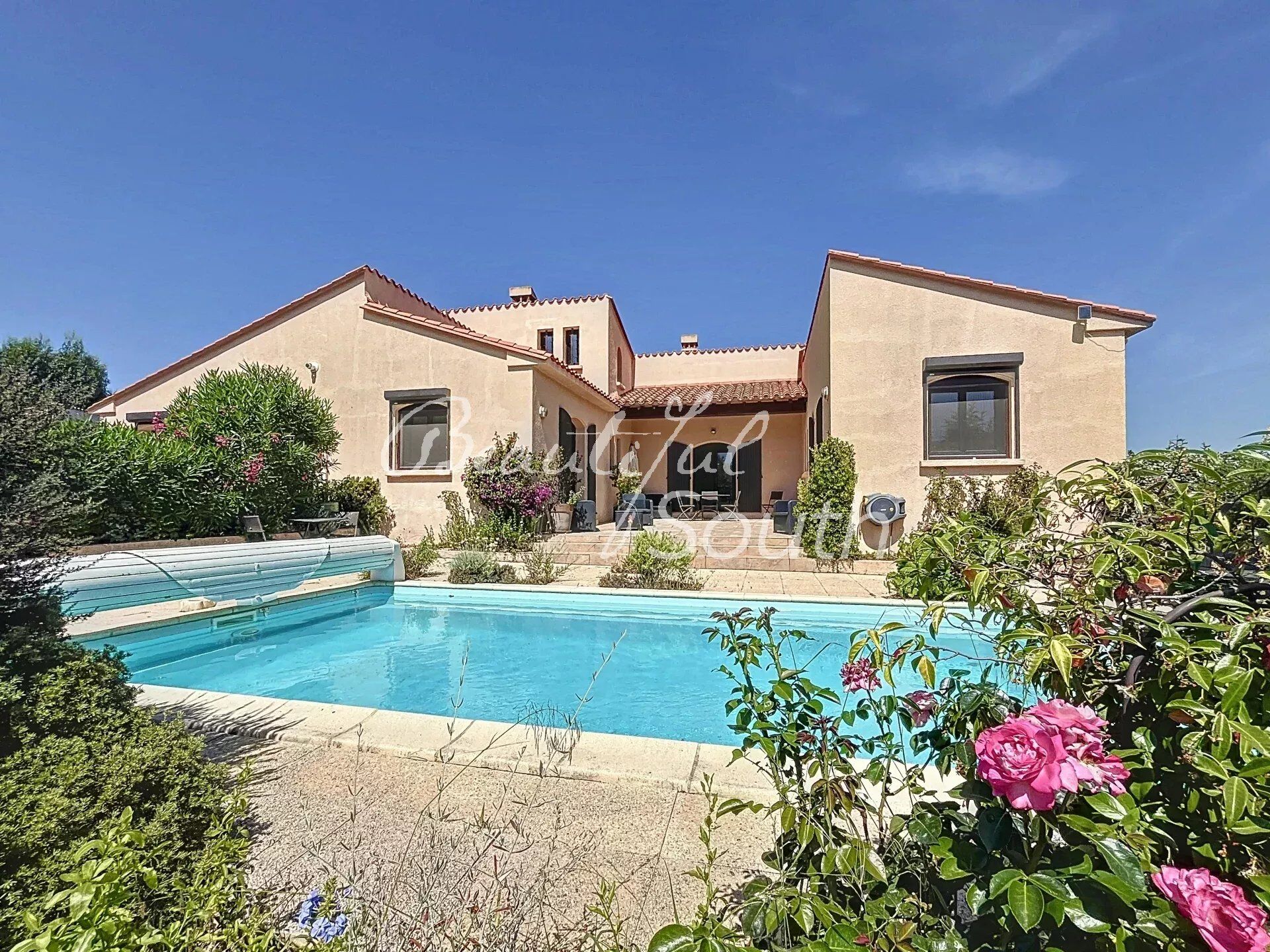 Villa / Maison  T5 à vendre Montesquieu-des-Albères 66740