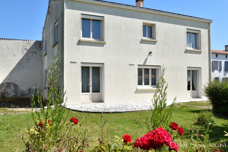 Villa / Maison 6 pièces  à vendre Aigrefeuille-d'Aunis 17290