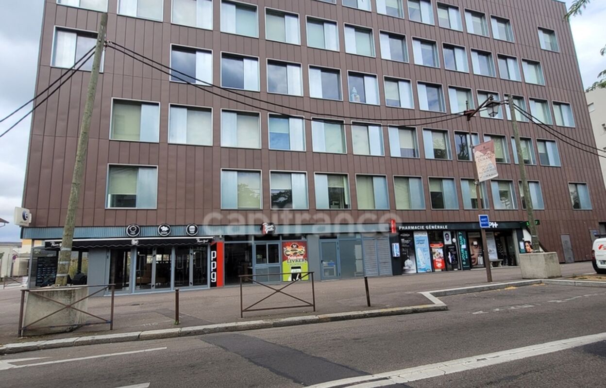 commerce 15 pièces 175 m2 à vendre à Mantes-la-Jolie (78200)