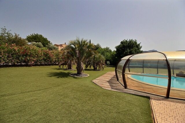 Villa / Maison  T8 à vendre Auriol 13390