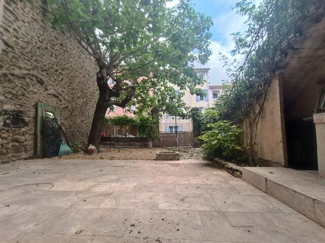 Maison de village rénovée avec cour 115 m² au total - 4 chambres Malemort-du-comtat — photo du bien