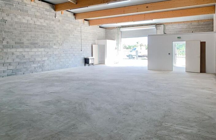 Entrepôt de 170m2 avec bureau Mont de Marsan — photo 4