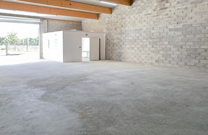 Entrepôt de 170m2 avec bureau Mont de Marsan — photo 5