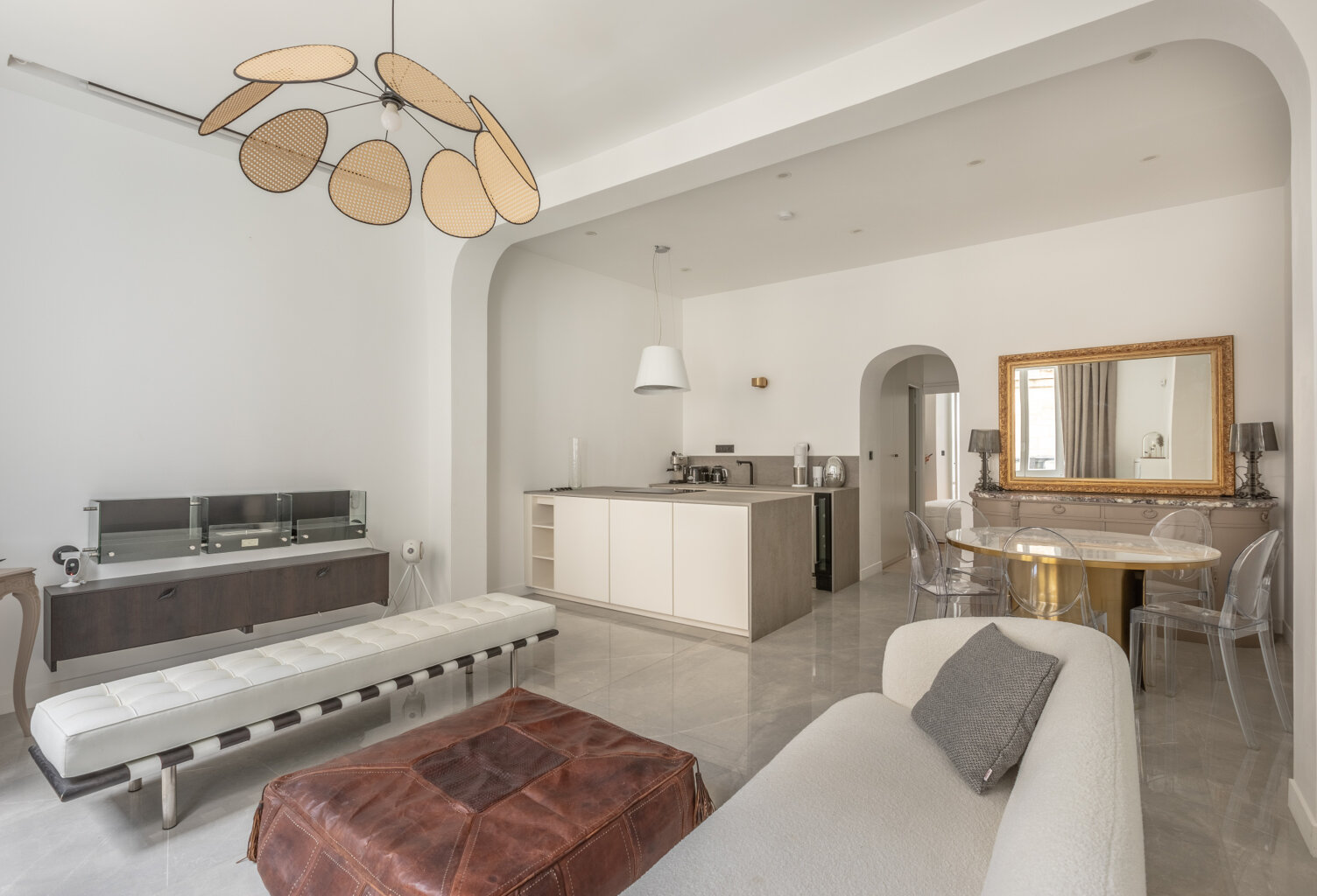 BORDEAUX SAINT SEURIN - MAGNIFIQUE APPARTEMENT TYPE 2 — photo 1
