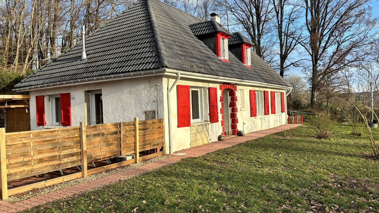 maison 6 pièces 200 m2 à vendre à Saint-Illide (15310)