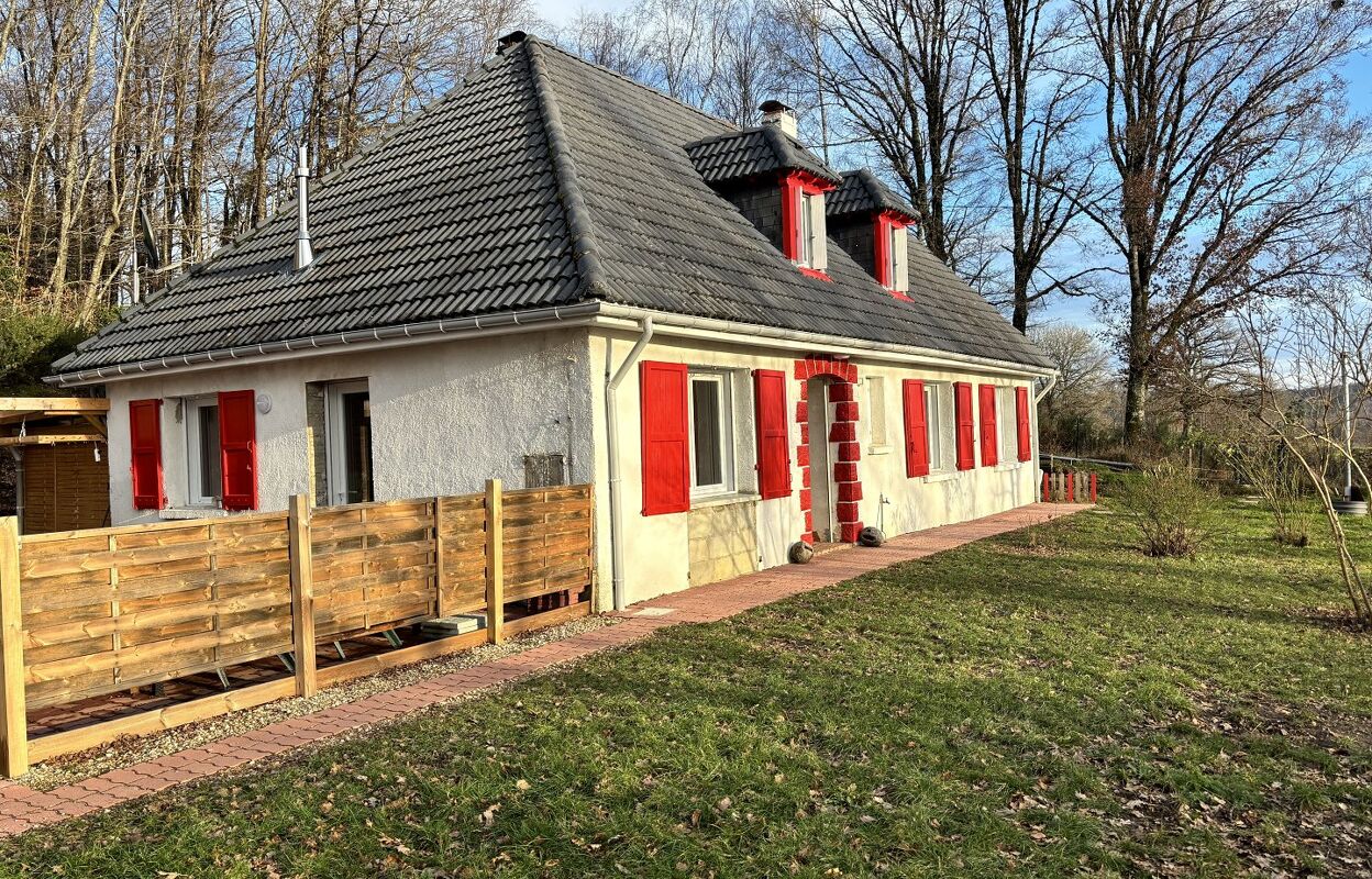 maison 6 pièces 200 m2 à vendre à Saint-Illide (15310)