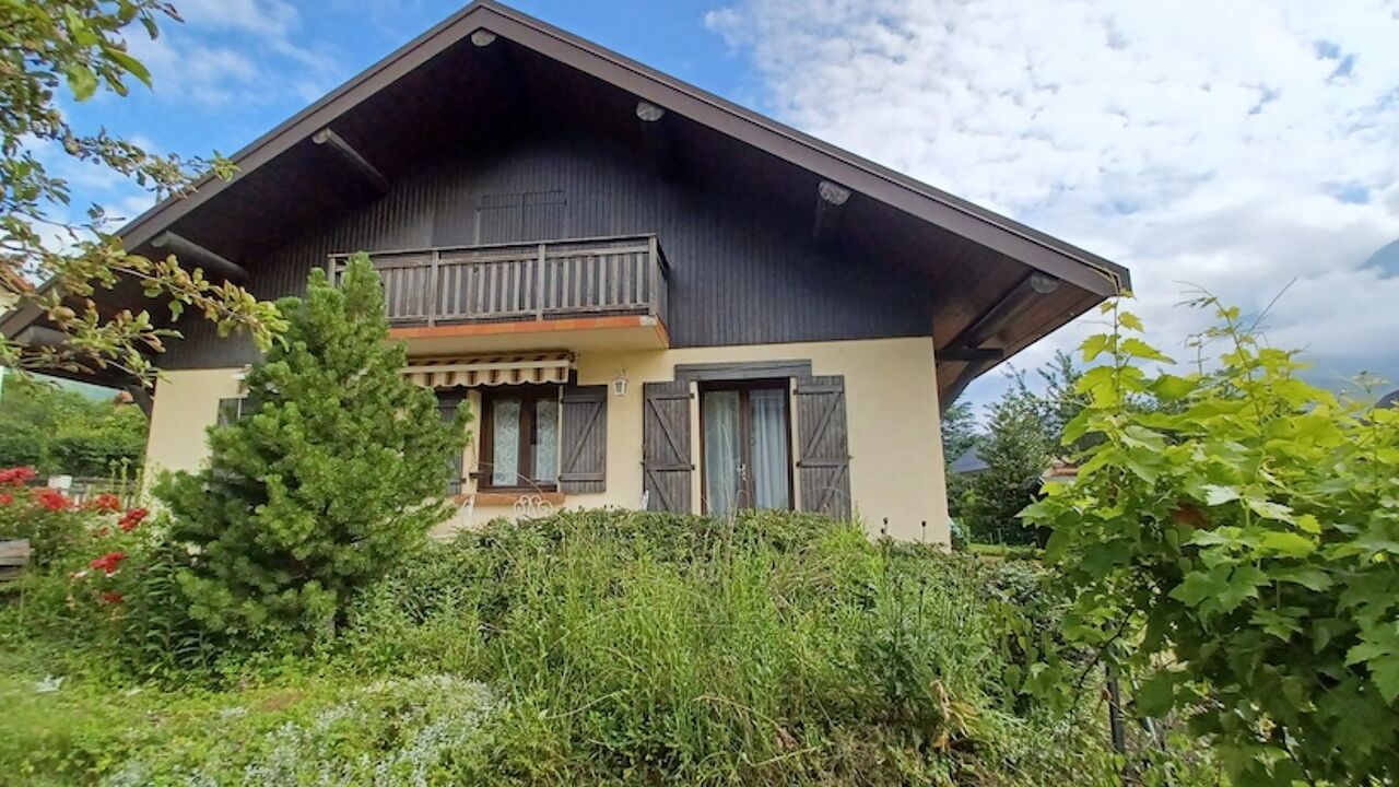 maison 6 pièces 140 m2 à vendre à Saint-Jean-de-Maurienne (73300)