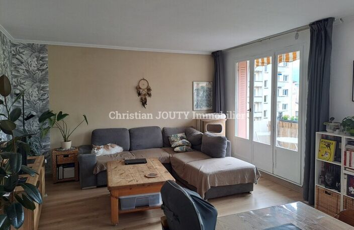 F4 — photo 2