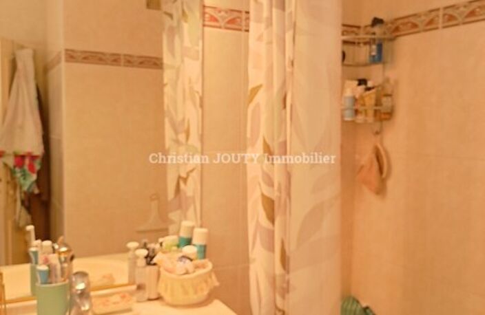 F4 — photo 4