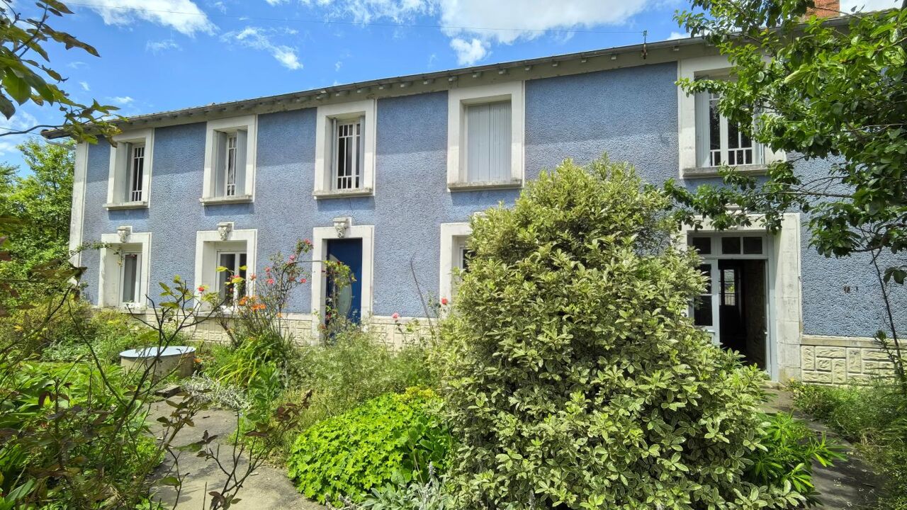 maison 7 pièces 262 m2 à vendre à Landes (17380)