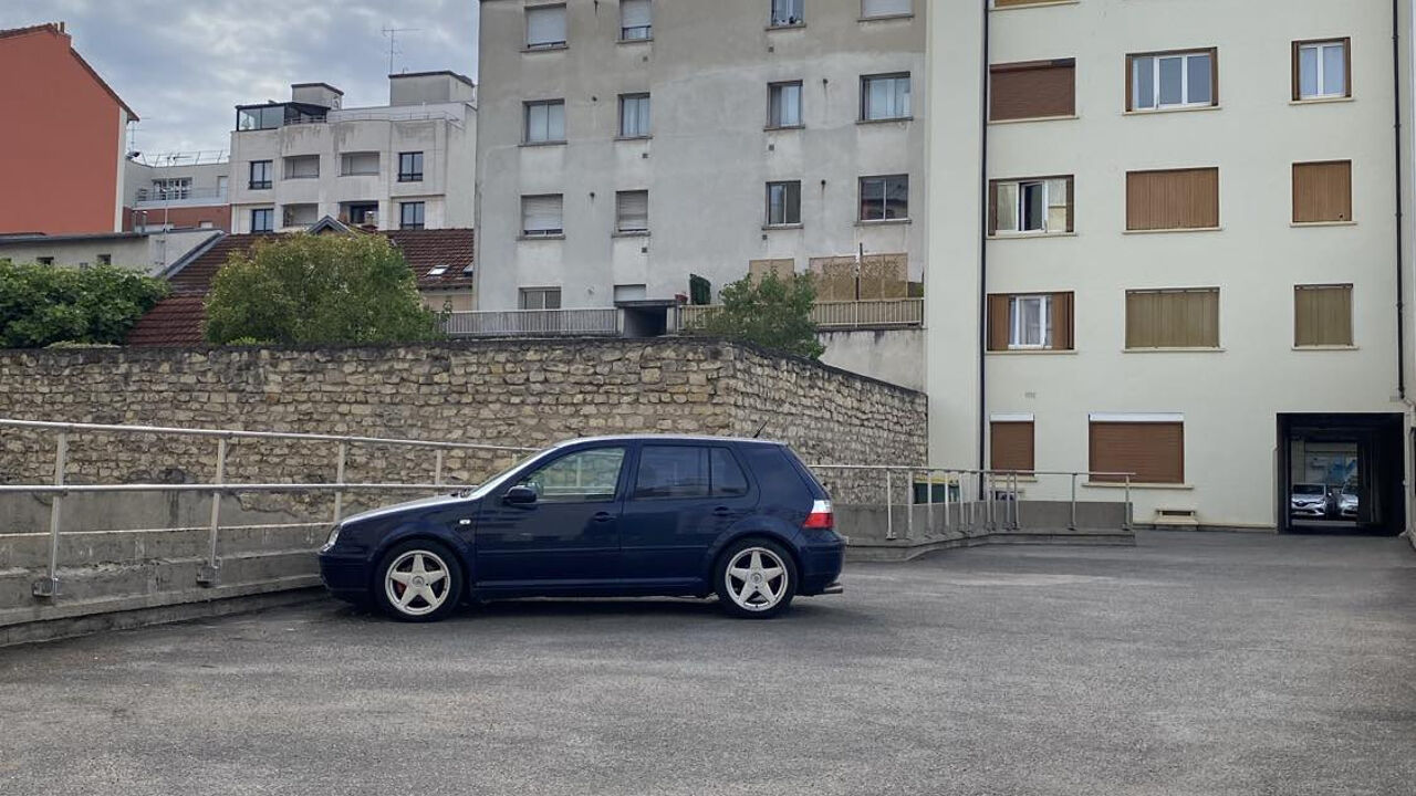 garage  pièces  m2 à vendre à Clamart (92140)