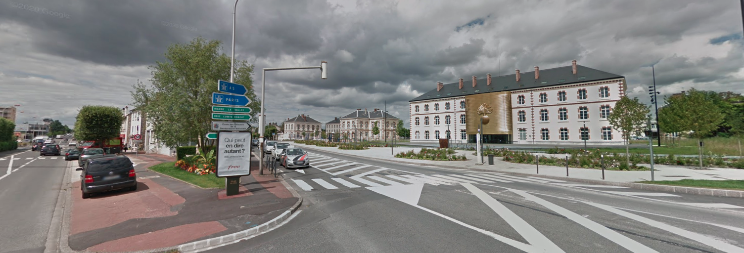 Garage  27 m² à vendre à Melun (77000)