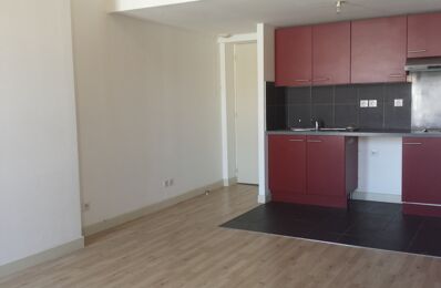 location appartement 718 € CC /mois à proximité de La Penne-sur-Huveaune (13821)