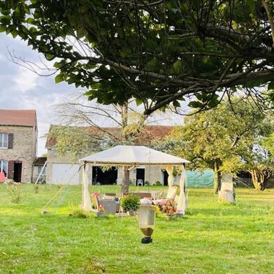 Maison 11 pièces 254400 €