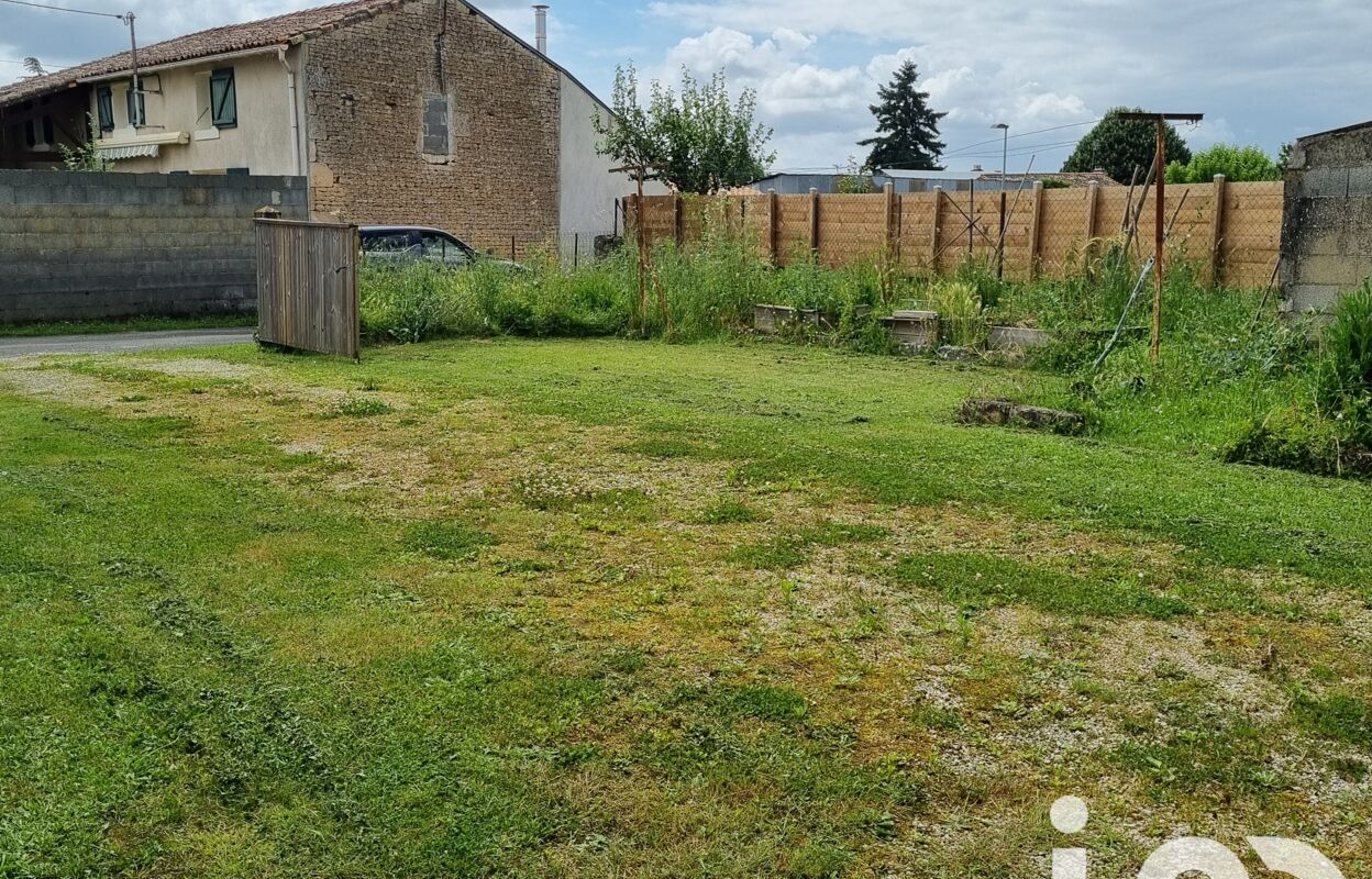 maison 5 pièces 146 m2 à vendre à Aigondigné (79370)