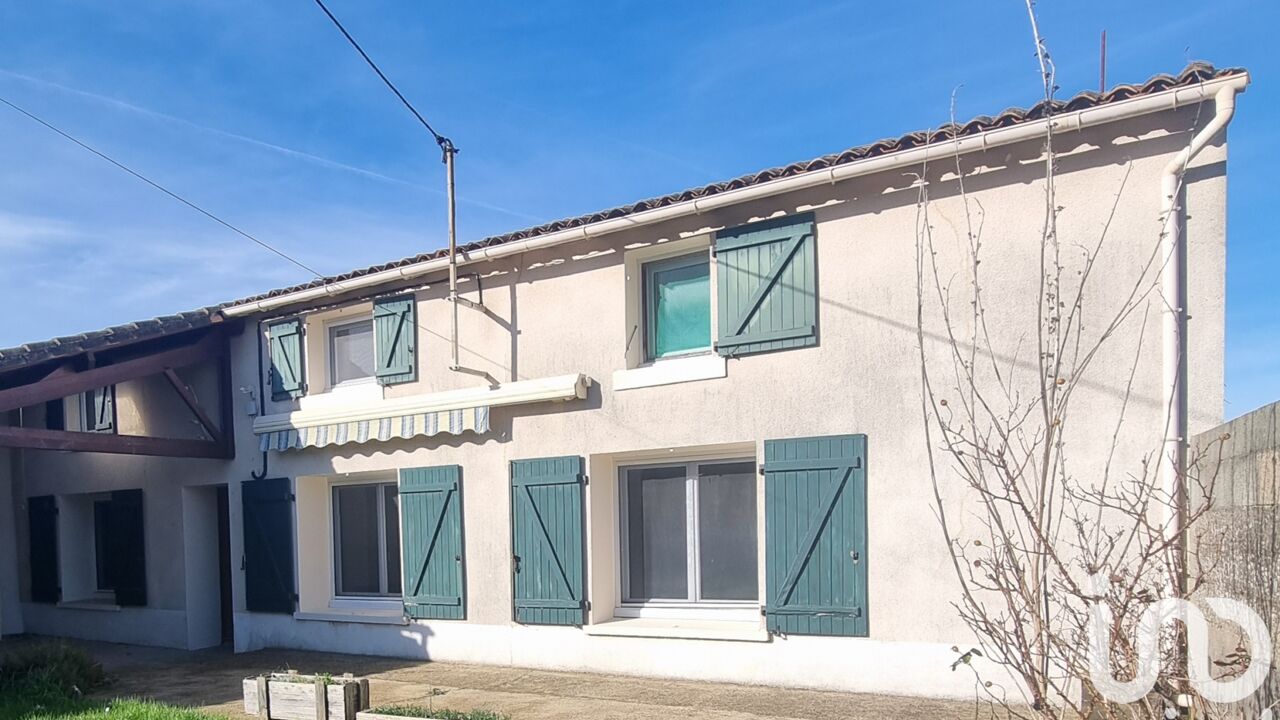 maison 6 pièces 146 m2 à vendre à Aigondigné (79370)