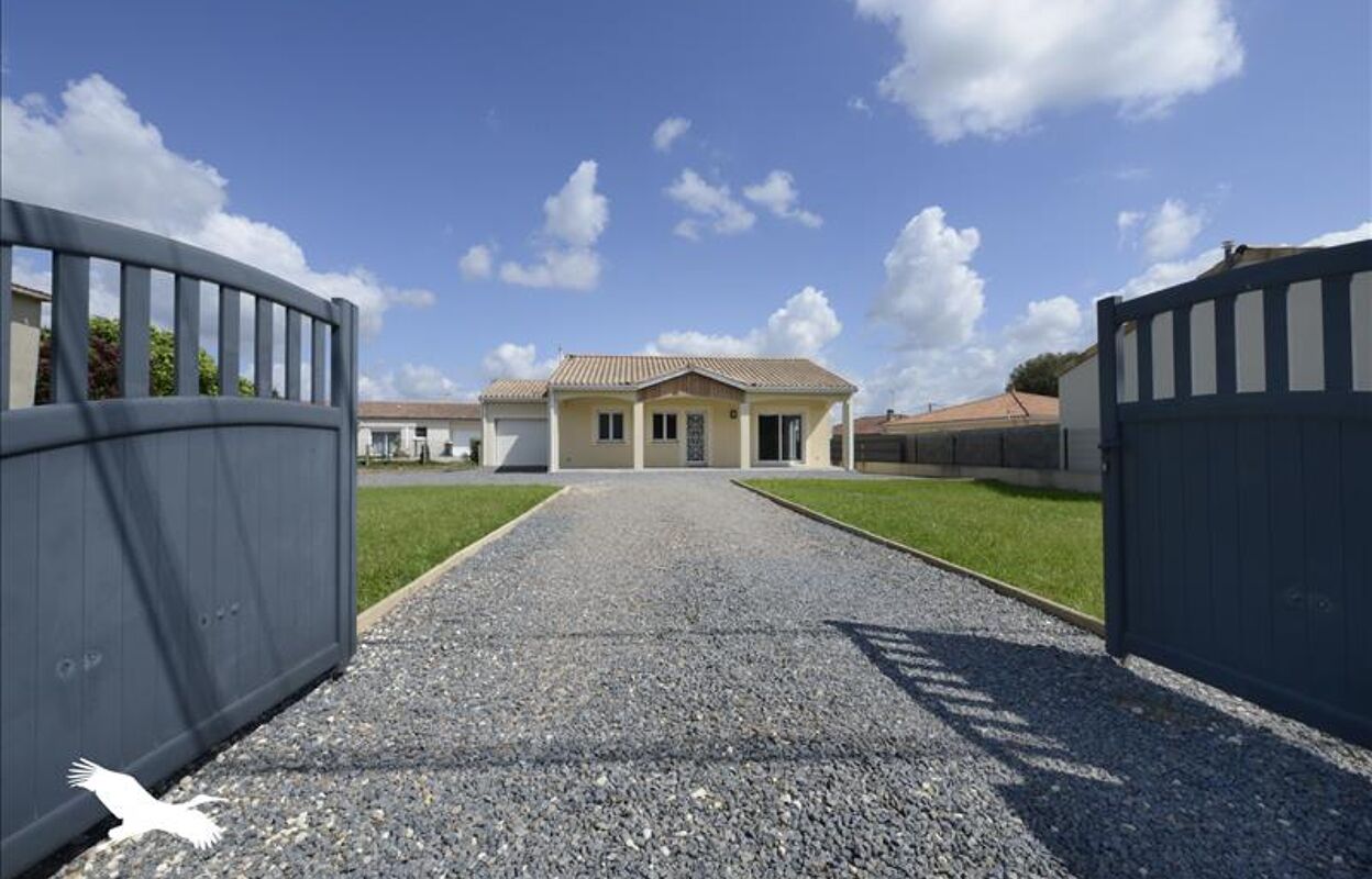 maison 3 pièces 76 m2 à vendre à Roullet-Saint-Estèphe (16440)