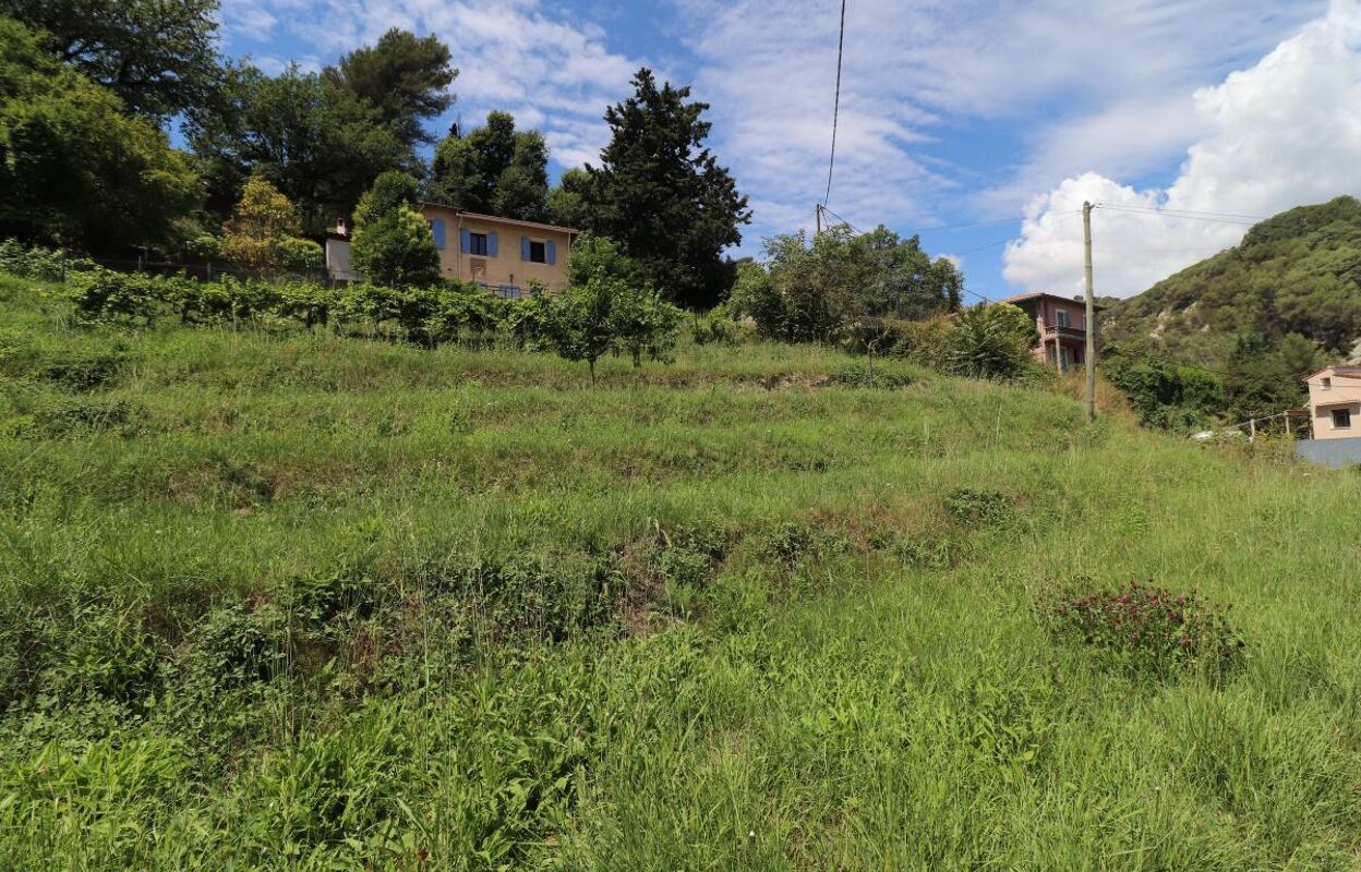 terrain  pièces 950 m2 à vendre à Contes (06390)