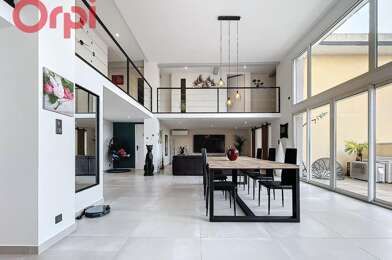 Appartement 4 pièces 430500 €