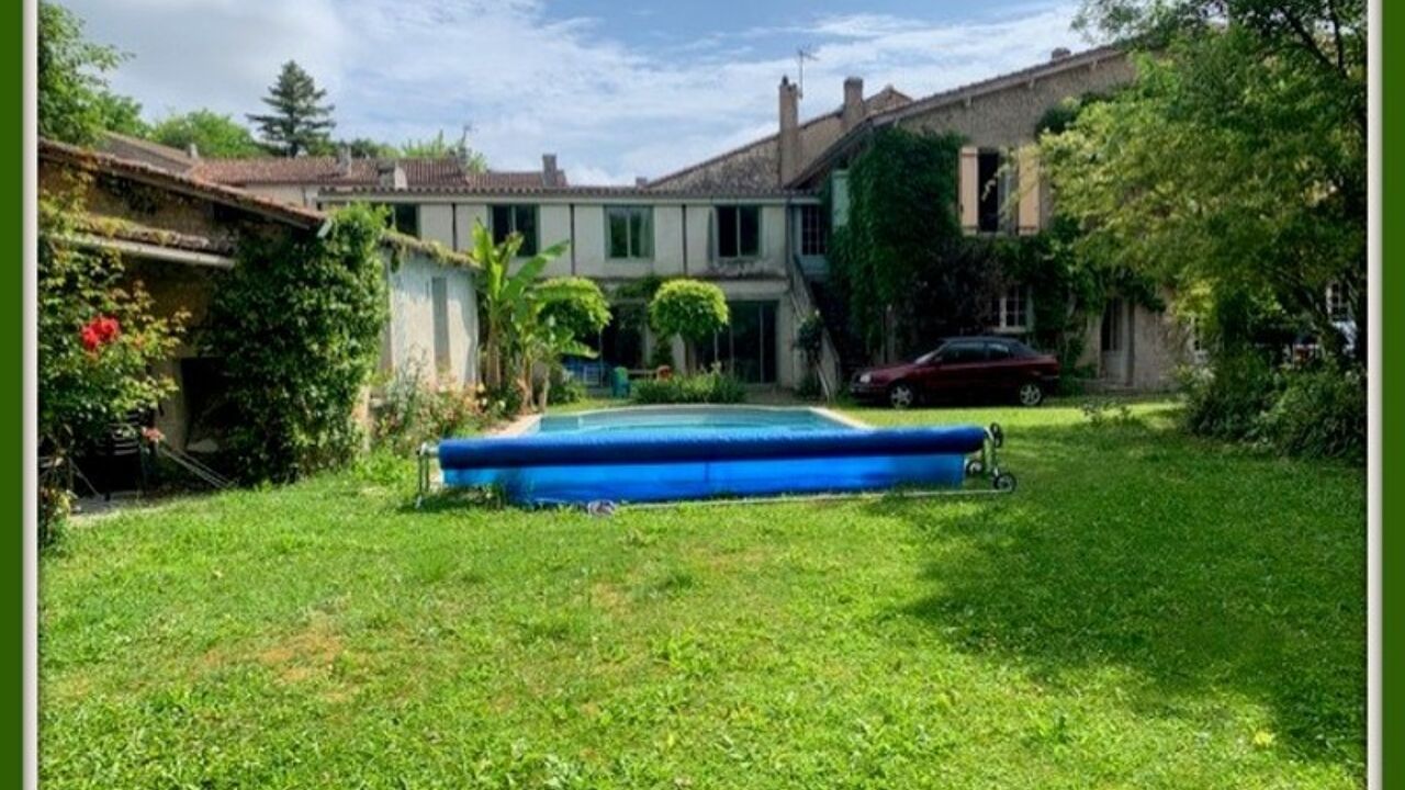 maison 9 pièces 290 m2 à vendre à Blanzac-Porcheresse (16250)