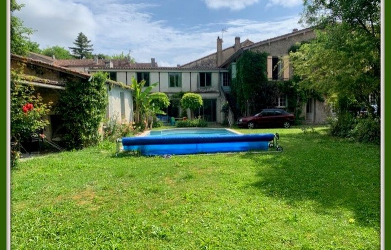 maison 9 pièces 290 m2 à vendre à Blanzac-Porcheresse (16250)