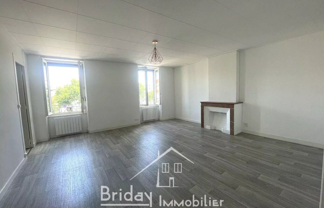 immeuble  pièces 874 m2 à vendre à Saint-Symphorien-d'Ozon (69360)