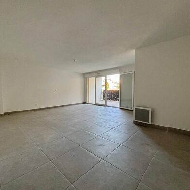 Appartement 4 pièces 268000 €