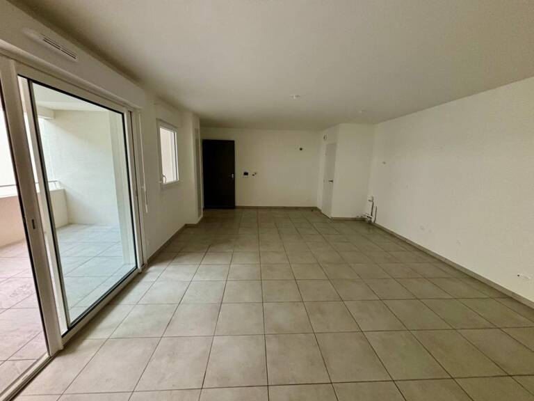 Appartement T3 71m² avec terrasse et parking éligible PTZ — photo 1