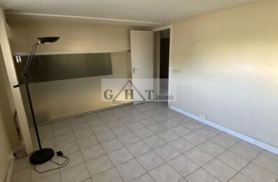 location commerce 1 272 € CC /mois à proximité de Villeneuve-Saint-Georges (94190)